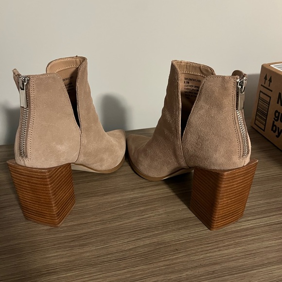 EUC Steve Madden “Taylen” Bootie SZ 8.5 - Picture 5 of 10